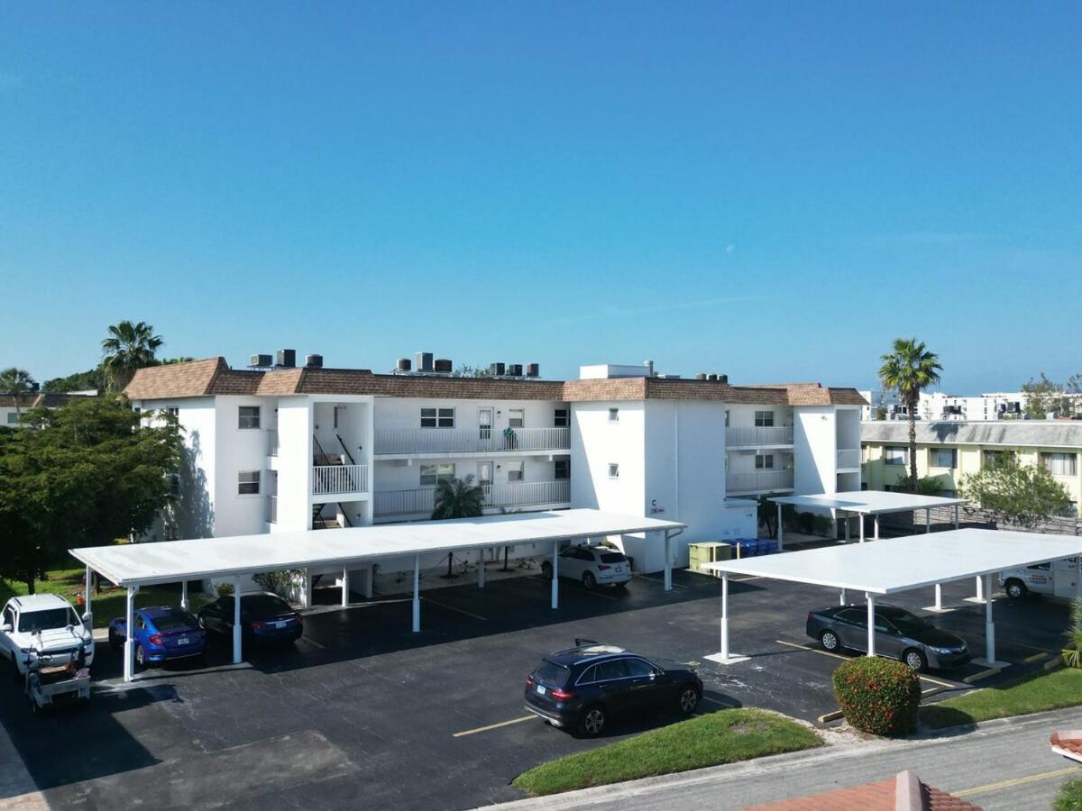 2 Bed 2 Bath Centrally Located On Siesta Key Sarasota Ngoại thất bức ảnh