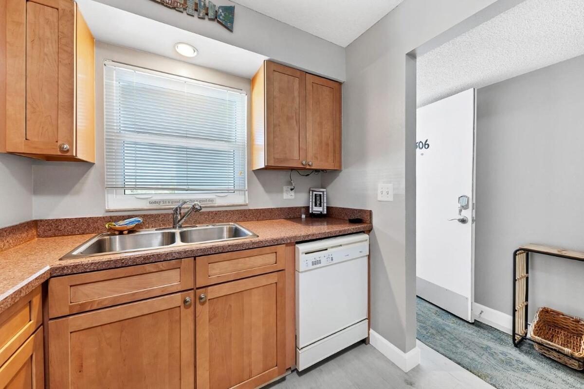 2 Bed 2 Bath Centrally Located On Siesta Key Sarasota Ngoại thất bức ảnh